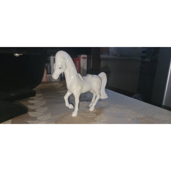 DISNEY Vintage -1992- Prince Charming's ~ WHITE HORSE ~ Cinderella Toy Figure 4” - Picture 7 of 16